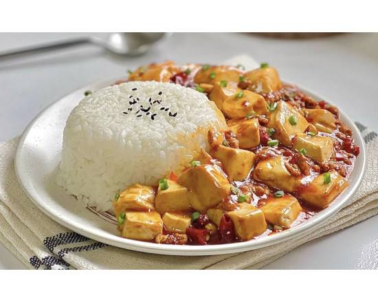 Mapo Tofu and Egg with Vegetables On Rice (麻婆豆腐时蔬饭)
